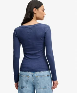 Athletic Button Down Long Sleeve Top