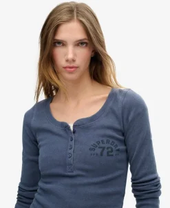 Athletic Button Down Long Sleeve Top