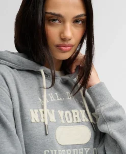 Athletic Essential Applique Cropped Hoodie