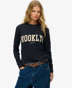 Athletic Essential Graphic Long Sleeve Top