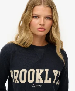 Athletic Essential Graphic Long Sleeve Top
