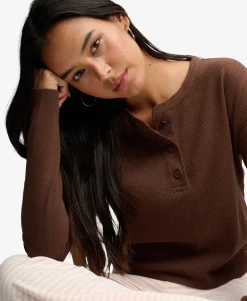 Athletic Essential Waffle Button Long Sleeve Top