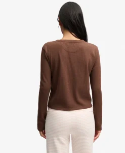 Athletic Essential Waffle Button Long Sleeve Top