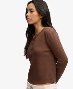 Athletic Essential Waffle Button Long Sleeve Top