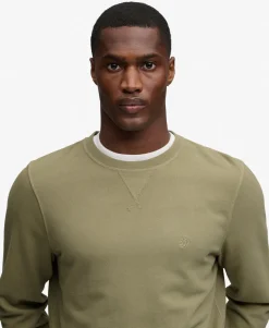 Classic Essential Sweatshirt