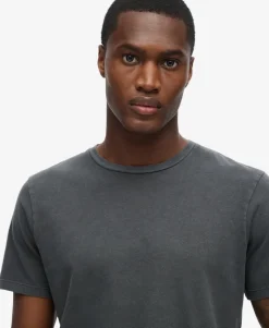 Classic Essential T-Shirt