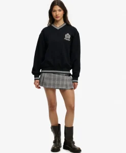 Country Club Crest V-Neckline Sweatshirt