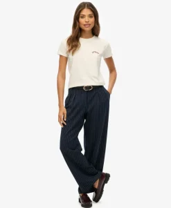 Essential Logo Fitted T-Shirt