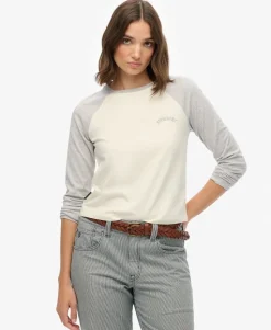 Essential Logo Long Sleeve Baseball Top