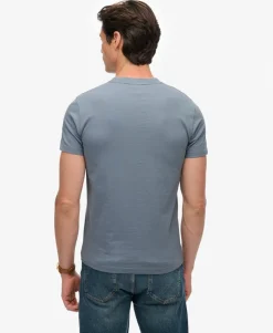 Essential Logo T-Shirt
