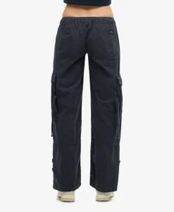 Low Rise Wide Leg Cargo Pants