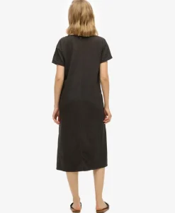 Midi T-Shirt Dress
