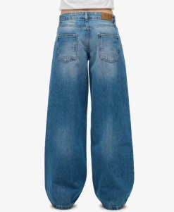 Mid Rise Baggy Jeans