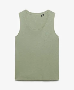 Scoop Neck Tank